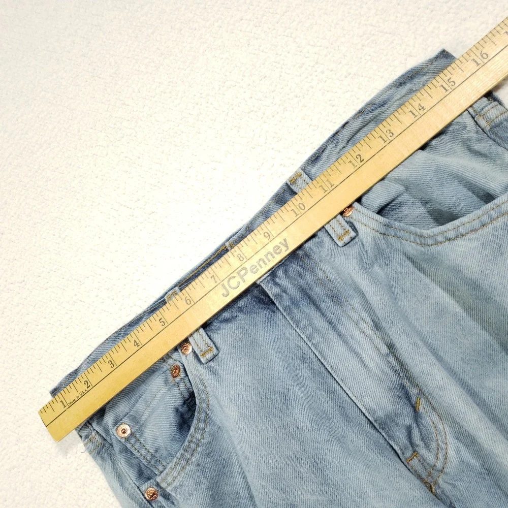 Levi's 565 Jeans Men 30x32 Light Wash Blue Loose Straight Leg Denim S110782